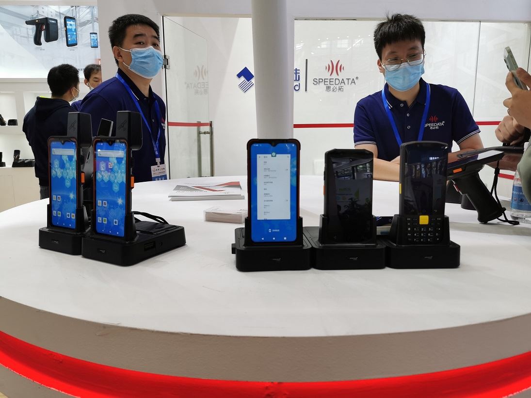 Pogo pin visoke struje napunjenosti primjenjuje se na PDA