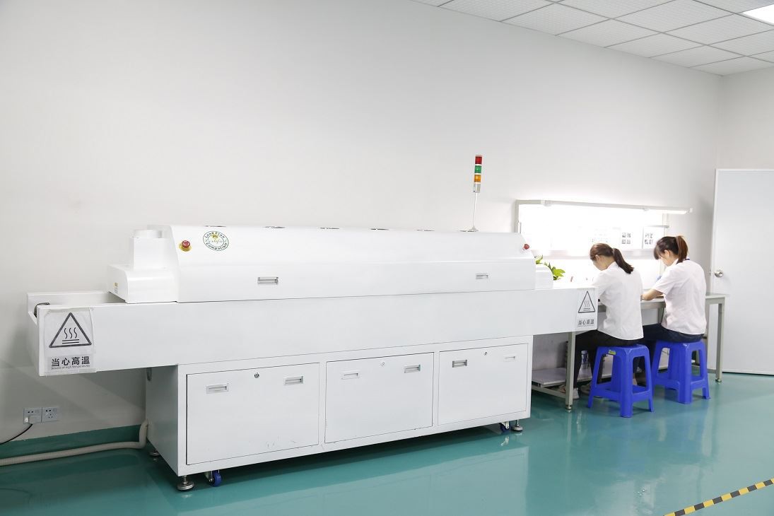 Reflow lemljenje i valovito lemljenje u projektu Pogo Pin