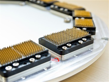 Testne igle s oprugom